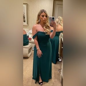 Used David’s bridal gown